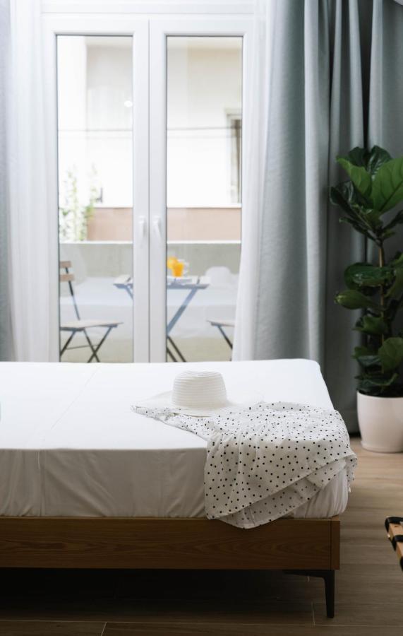 Ermis Luxury Suites & Apartments Amoudara  ภายนอก รูปภาพ